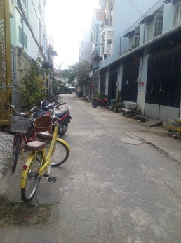 Bán nhà đường Tân Kỳ Tân Qúy 52m2 HXH 2 tầng nhỉnh 4 tỷ