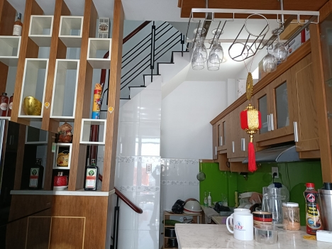 NHÀ HẺM XE HƠI PHAN ĐĂNG LƯU - DTS 81M2 - 5TY TL
