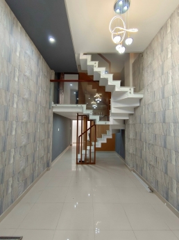 LÝ THÁI TỔ-Q10-TAXI ĐỖ CỬA-ĐỐI DIỆN BV NHI ĐỒNG-3 TẦNG - 42 M2- NHỈNH 6 TỶ