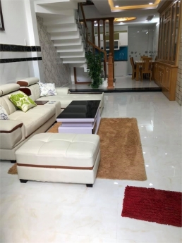 XE CONT ĐUA HƯƠNG LỘ 2, BÌNH TÂN, NGANG 5 x 20 m,3 TÂNG, 4 PN