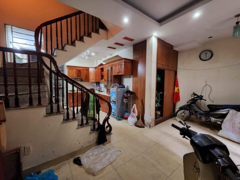 Nhà tự xây Tôn Đức Thắng dòng tiền 12tr/tháng, 44m2, 5 tầng, 3.85 tỷ