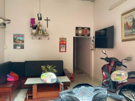 Bán nhà Lê Văn Qưới 68m2 hẻm xe hơi 2 tầng giá 5ty