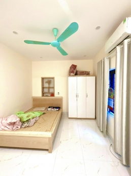 BÁN NHÀ HỒ TÙNG MẬU-ÔTÔ TRÁNH 5M-TRUNG TẬM QUẬN CẦU GIẤY-CHỈ 4 TỶ