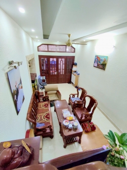 BÁN NHÀ PHỐ MAI ĐỘNG, GẦN TRƯỜNG, GẦN CHỢ, GẦN PHỐ LỚN, GẦN 40M, NHỈNH 4 TỶ