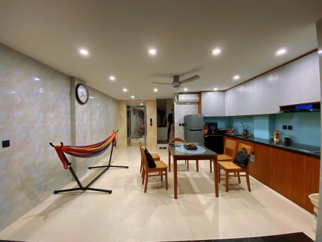 BÁN NHÀ HỒNG TIẾN - LONG BIÊN - DT 45 M2 X 5T - 5 TỶ 3 - NHÀ MỚI - NGÕ Ô TÔ 7 CHỖ VÀO NHÀ