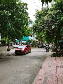 8 Tỷ 750 , 50m x 5 tầng, Vỉa Hè, Thang Máy, PLLK   KĐT Văn Khê Hà Đông