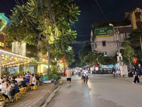 MẶT PHỐ PHÙNG KHOANG, KINH DOANH SẦM UẤT, 62M x 5T, MT4.5m giá 10.6 tỷ: