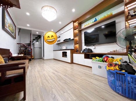 BÁN NHÀ MẶT PHỐ CỰ LỘC, THANH XUÂN, 40M2 5 TẦNG, GIÁ 6.4 TỶ