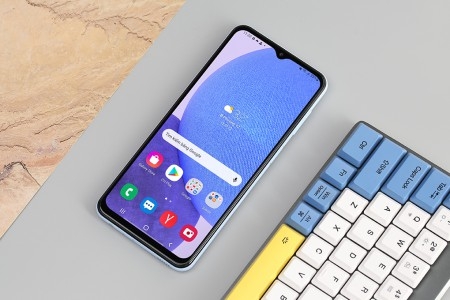 Samsung Galaxy A23 khuyến mãi cuối tuần: 4.490.000đ