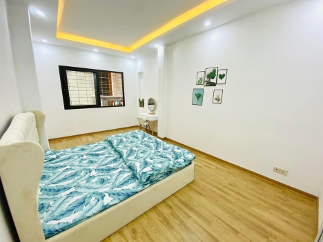 BÁN GẤP NHÀ NGỌC THỤY 50M-4 TẦNG- 4,5 TỶ- NHÀ DÂN XÂY-TẶNG 90%NỘI THẤT – SÁT Ô TÔ TRÁNH.