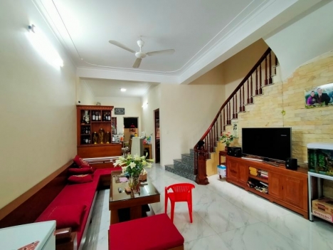 Nhà Phường Thạch Bàn phân lô, vỉa hè, KD, 90 m2, MT 6 m, chỉ 14 tỷ.