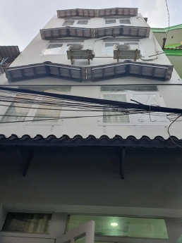 Chỉ 2 Tỷ 4 Bán Nhà Bùi Thị Xuân P2 Tân Bình Giáp Phú Nhuận 3 Tầng 30m2 SHR