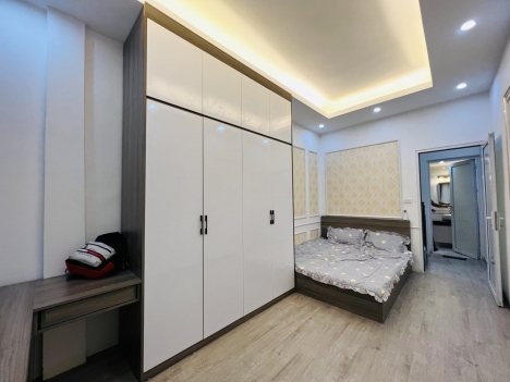 DÀNH CHO KH DƯỚI 4 TỶ CÓ NHÀ ĐẸP Ở NGAY  phố Trung Liệt, Đống Đa, 27m, 4 tầng, ô tô đỗ cổng, lh