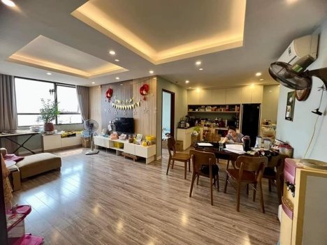 Bán Gấp Nhà Vạn Phúc, Phân Lô, 3 Ô Tô Tránh, 50m2, 4 Tầng, MT 4.1m, 6 Tỷ 2