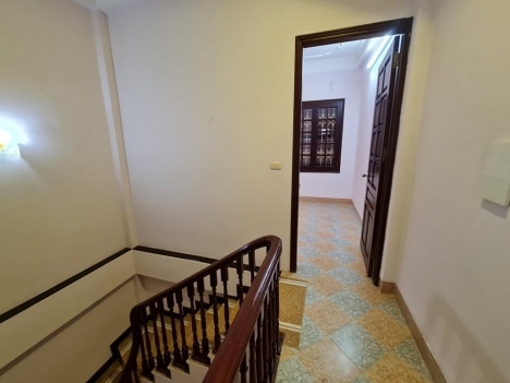 Bán nhà Bạch Mai-Ngõ to như phố, 39m2 x 4 tầng x 4 ngủ, MT 3.8m, Giá chỉ 3.7 tỷ