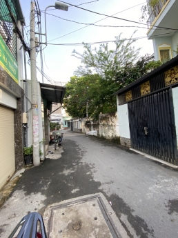 Bán 100m2 đất Q2 Hẻm Xe Hơi vào thông thoáng giá 6,8 tỷ.
