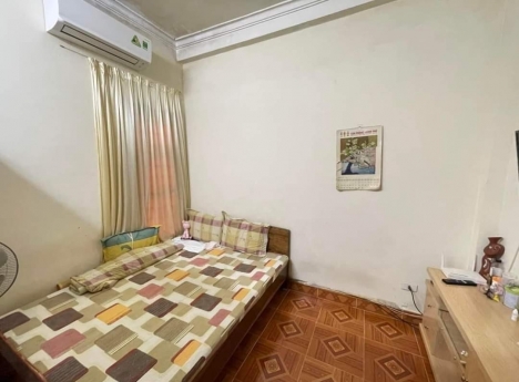 Bán đất tặng nhà Kiến Hưng, ngõ ba gác, gần chợ, 36m, 2 tầng, giá cực tốt chỉ 2.52 tỷ. LH