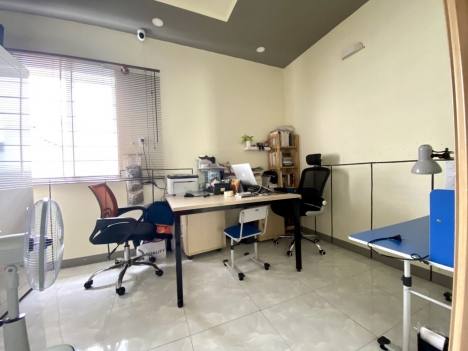 Ngộp Tô Hiến Thành, Q10, HXH lắc đầu 5 tấm đẹp sát Mặt tiền