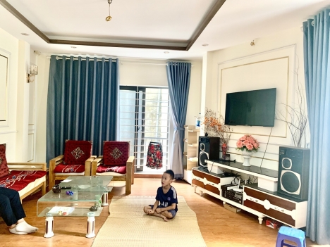 Bán nhà phố Chu Huy Mân, lô góc, ô tô, KD, 55 m2, 4T, MT 5 m, chỉ 7,5 tỷ.