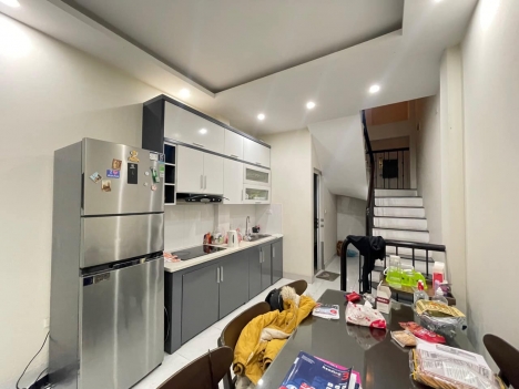 Hiếm! Bán nhà 8/3 37m2 x 4 tầng, ngõ thông, gần oto giá chỉ 4.15 tỷ