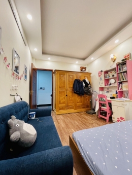 Cực hiếm! nhà Lê Hồng Phong, 35m² x 4.5 tầng, ngõ ba gác, 50m ôtô dừng đỗ. Giá bán 3.4 tỷ: LH: