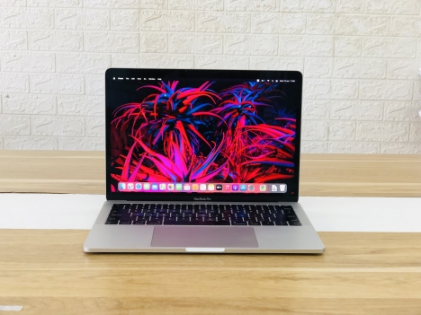 Macbook Pro 2016 Like New 99%