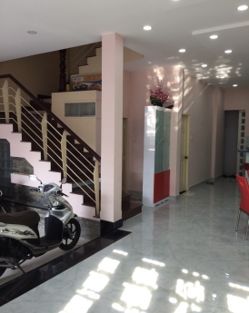 Bán nhà Quận 12- Đường Vườn Lài- 125m2- 4 Tầng- ngang 8m.