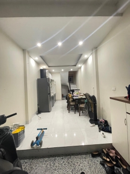 Hiếm! Bán nhà 8/3 37m2 x 4 tầng, ngõ thông, gần oto giá chỉ 4.15 tỷ