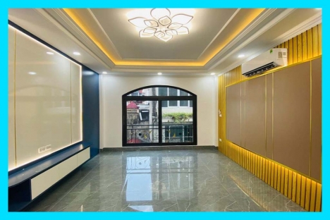 Bán nhà chính chủ,4tầngxMT 4.3m,lô góc,đường oto,gần chợ,phường Ô Chợ Dừa,Đống Đa,8.8 tỷ