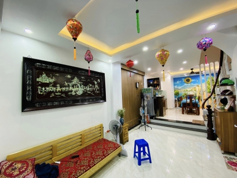 NHÀ PHỐ GIÁP NHẤT, THANH XUÂN, Ô TÔ GẦN, NỘI THẤT XỊN, 53M x 6T giá 7 tỷ: