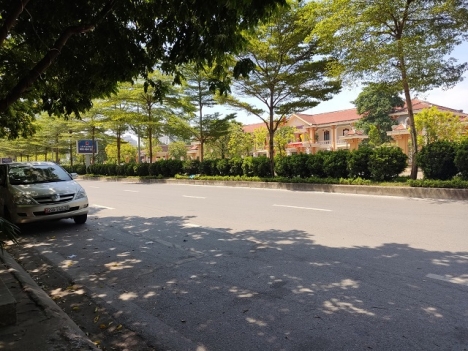 Nhà phân lô, ô tô tránh, kinh doanh thả ga Trần Vỹ, 46 m2, 8.6 tỷ