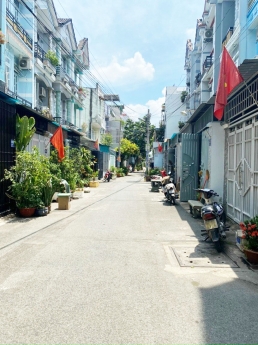 ÔTÔ VÀO NHÀ - H6M THÔNG GẦN HIỆP THÀNH CITY Q12, NHÀ ĐẸP Ở NGAY.