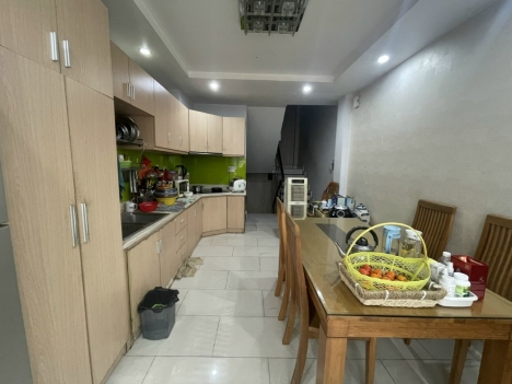 Bán nhà ngay ĐẠI HỌC BÁCH KHOA QUẬN 10 HCM 5 Tầng  10.9 TỶ HXH