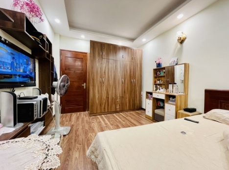 Cực hiếm! nhà Lê Hồng Phong, 35m² x 4.5 tầng, ngõ ba gác, 50m ôtô dừng đỗ. Giá bán 3.4 tỷ: LH: