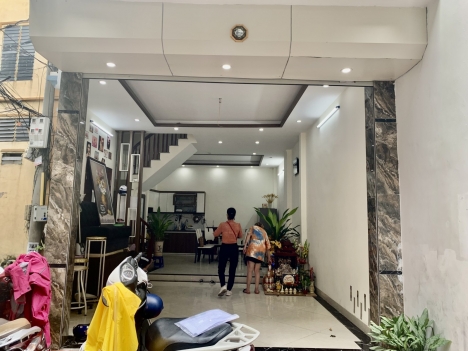 Bán nhà phố Chu Huy Mân, lô góc, ô tô, KD, 55 m2, 4T, MT 5 m, chỉ 7,5 tỷ.