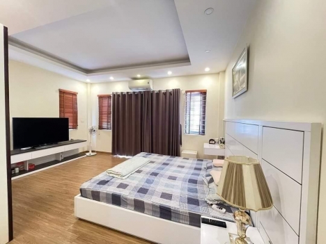 DIỆN TÍCH LỚN,MẶT NGÕ BỒ ĐỀ THÔNG HỒNG TIẾN NHÀ ĐẸP 2 THOÁNG KINH DOANH Bồ Đề 75m2 5T 5m MTgiá giao