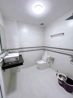 Bán nhà mặt đường Bùi Xương Trạch,Thanh Xuân,DT57x4,MT3.7,ô tô,giá 6 tỷ