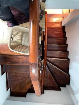 Nhà hiếm 4 tầng phố Hào Nam, 10m ô tô tránh, 38m2, giá chào 5.6 tỷ