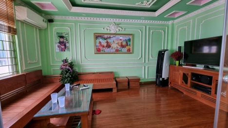 GẤP, bán nhà Nguyễn Ngọc Nại sát phố, DT54m2 x 4.5 tầng, 4.2 tỷ.