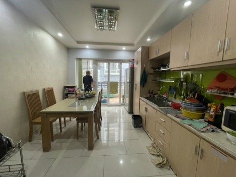 Bán nhà ngay ĐẠI HỌC BÁCH KHOA QUẬN 10 HCM 5 Tầng  10.9 TỶ HXH