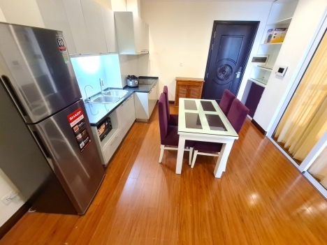 Chính chủ cần bán gấp căn hộ 2 Phòng ngủ Royal city, 102m, nội thất đẹp như hình