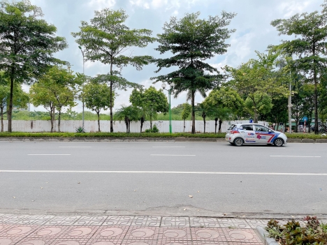 BÁN NHÀ MẶT PHỐ NGÔ GIA TỰ  -LONG BIÊN - 6 LÀN TO NHƯ SÂN BAY - VỈA HÈ 7M - ĐẦU TƯ SIÊU LỢI NHUẬN