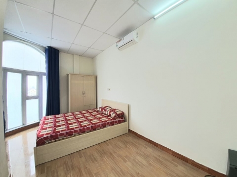 Bán tòa nhà dịch vụ 4 tầng Lô Góc Phan Huy Thực, 152m2, 20 phòng full nội thất.