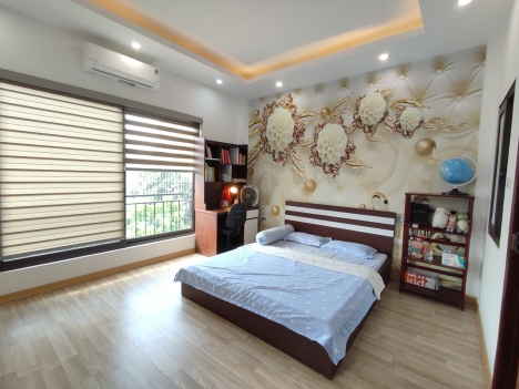 Nhà phố Phúc lợi, Mới đẹp, Ô tô vào nhà, Full nội thất, chỉ 3,9 tỷ.