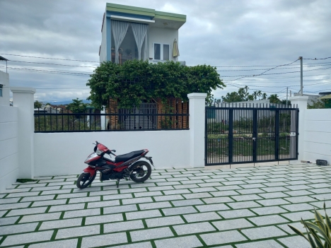 BÁN NHÀ MỚI XÂY 1 TRỆT 1 LẦU SÂN VƯỜN XÃ VĨNH TRUNG _ Tp.Nha Trang.
