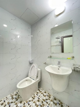 LÔ GÓC Kim Ngưu , 41m2 , mới đẹp , OTO , CHỈ 3,5 TỶ