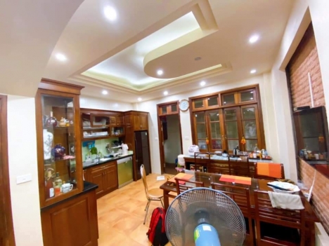 Ô Tô cách 10m. Đội Cấn 91m x 4 tầng, Mt 7m, giá 10.5 tỷ