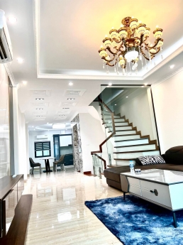Nhà đẹp Phố Ngọc Lâm, Nội thất sang trọng, ở đẳng cấp, 6T, TM.
