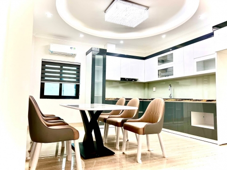 Nhà đẹp Phố Ngọc Lâm, Nội thất sang trọng, ở đẳng cấp, 6T, TM.
