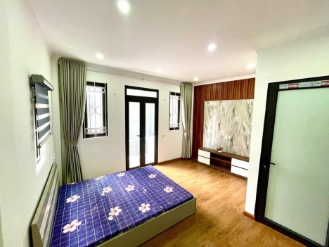 CHÍNH CHỦ BÁN NHÀ MỚI XÂY 5 TẦNG 32M2  BẾN XE YÊN NGHĨA -HÀ ĐÔNG -FULL NỘI THẤT GIÁ 2,45 TỶ